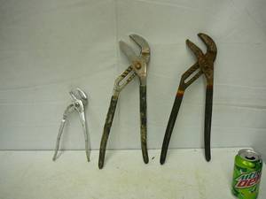 lot 51 image: Channel Locks 3 Count
