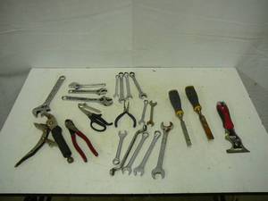 lot 61 image: Tools Wrenches, Crescent Wrenches, Wood Chisels, Vice Gripes, Scraper
