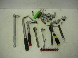 lot 62 image: Tools Sockets, Ratchets 38, Rachets 14, 12 Extensions, Craftsman, Stanley, Pittsburgh