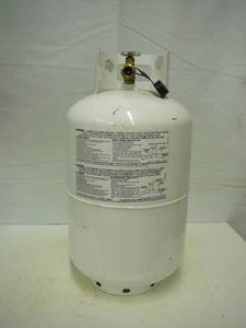 lot 1 image: 30 Gallon LP Tank