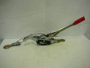 lot 6 image: 2 ton Double gear Cable Puller