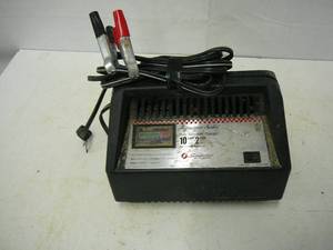 lot 9 image: Schumacher Battery Charger 10 amp - 2 Amp
