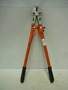 lot 21 image: 24 Bolt Cutter