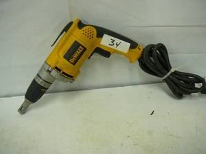 lot 34 image: DeWalt VSR Drywall Screw Driver