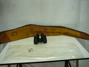 lot 82 image: Leather Gun Case  Binoculars 7 x 35 Janson
