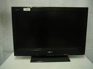 lot 103 image: Sony LCD Digital Color TV #KDL-32S300 no cord or remote
