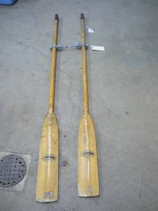 lot 117 image: Wooden Boat Ores Feather Brand