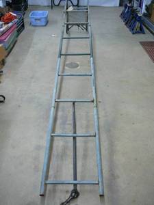 lot 122 image: Steel Deer Stand 12