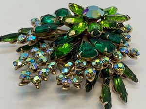 lot 78 image: Stunning Vintage Rhinestone Brooch