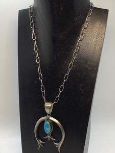 lot 86 image: Gorgeous Sterling and Turquoise Pendant