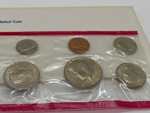 lot 96 image: 1979 Uncirculated United States Coin Proof Set