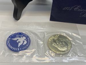 lot 133 image: (2) 1974 Eisenhower Proof Dollar Coins