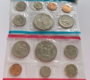lot 136 image: 1974 U.S. Mint Uncirculated Coin Set