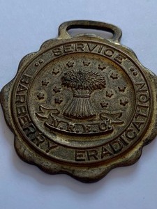 lot 44 image: Vintage Barberry Eradication Service Medal - Watch Fob - Rust Prevention Association