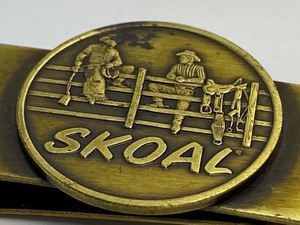 lot 159 image: Vintage Skoal Money Clip