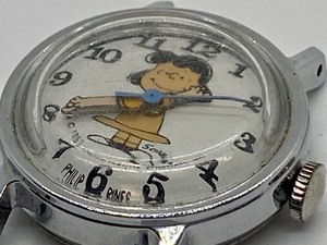 lot 163 image: Authentic 1952 LUCY Peanuts Watch Charles Schulz United Feature