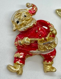 lot 182 image: Vintage Santa Clause Pin & Vintage Reindeer and Rhinestone Pin