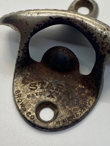 lot 199 image: Vintage Grand Prize STARR Metal Wall Mounted Bottle Opener