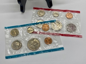 lot 208 image: 1972 U.S. Coin Proof Set
