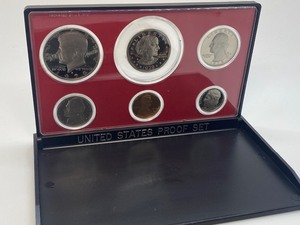 lot 210 image: 1979 United States Coin Proof Set
