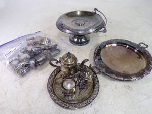 lot 13 image: Vintage Silver Table ware
