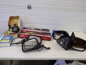 lot 35 image: Auto Parts