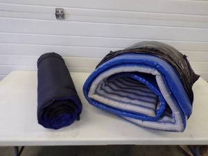 lot 50 image: Camping Mats