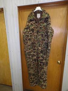lot 81 image: L Insulated Coveralls