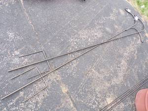 lot 88 image: Pair of Heavy Duty Sheppards hooks one double