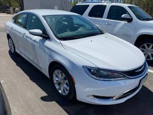 2016 Chrysler 200 FWD