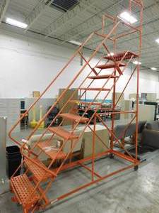 lot 26 image: Rolling Industrial Ladder