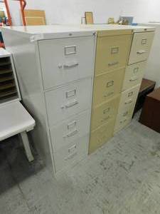 lot 60 image: 3 - File Cabinets