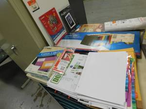 lot 80 image: Large Lot of Office Supplies