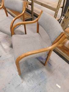 lot 90 image: 2 - Reception Area Chairs