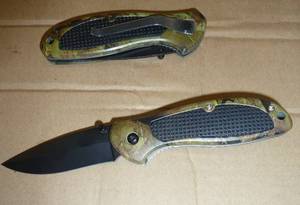 lot 19 image: NEW - Case of 120 Camo Pocket Knives with Straight Edge