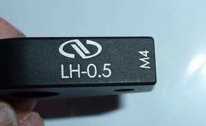 lot 21 image: 45 - NEW Newport Lens Mount - Model LH-0.5