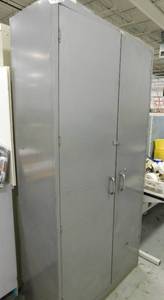 lot 109 image: Metal Storage Cabinet - 36(w) x 78(h) x 18(d)