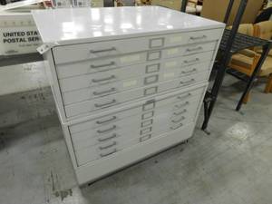 lot 119 image: Foster Blueprint Flat File Rolling Cabinet