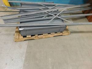 lot 132 image: Metal Shelving Unit - 18 x 36 x 85(h)
