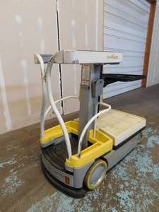 lot 5A image: Crown Wave 50-84 Personal Man Lift