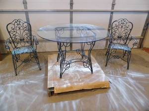 Table - Chairs