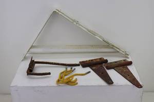 lot 40 image: Old Hinges & Wall Brackets