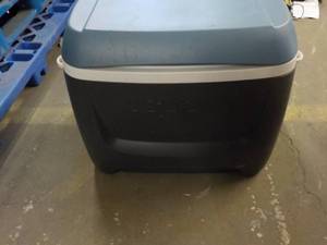Igloo Cooler on Wheels...