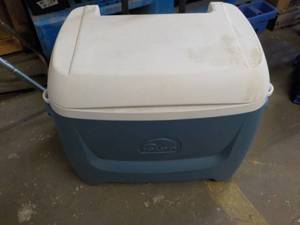 Igloo Cooler on Wheels...