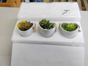 Set of 2 Ceramic Hanging Planters D...