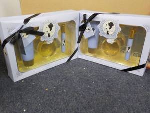 2 Ariana Grande Fragrance Gift Sets...