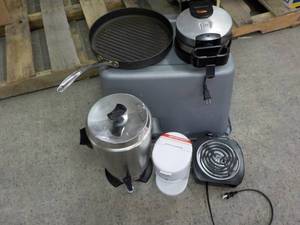 Kitchen Lot in a grey tub...