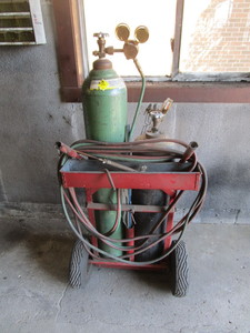 lot 9 image: Torch Set