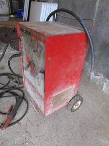 lot 12 image: Arc Welder