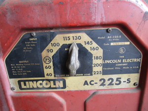 lot 13 image: Lincoln Arc Welder